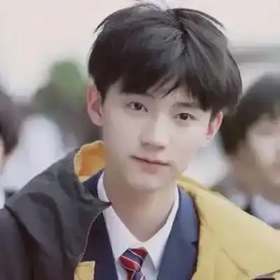 周柠